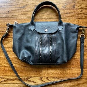Longchamp - Black  Leather Medium size TOP HANDLE BAG BLACK LE PLIAGE CUIR ROCK